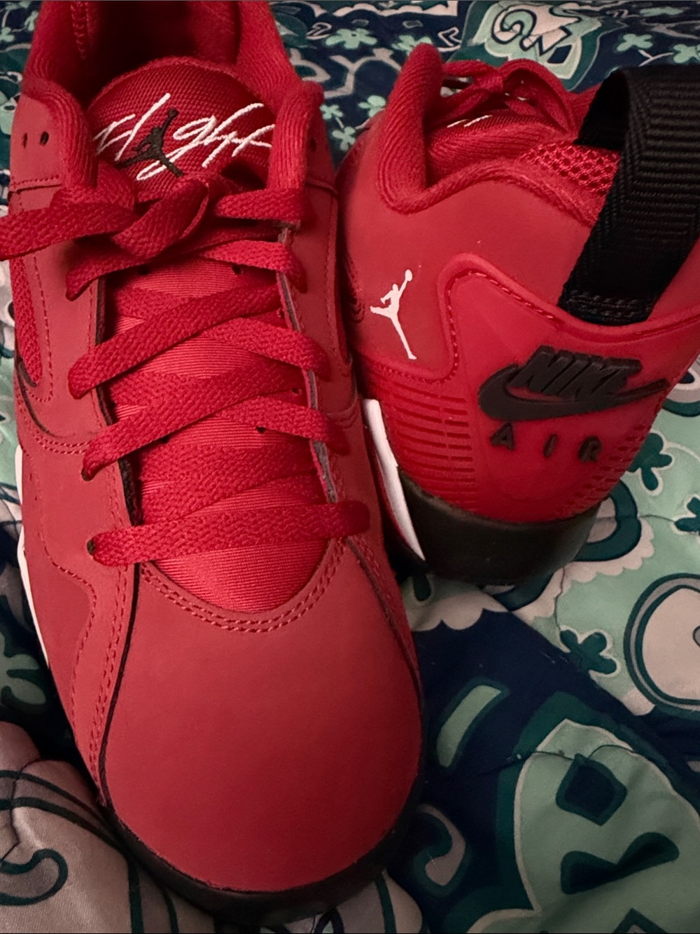 Nike Jordan MVP 92 Red Athletic Sneakers with Black Accents Size Men’s 8 1/2.